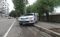 春节停车难？一招教你轿车也能无伤上马路牙子停车
