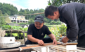 湘西小伙“守护”乡村  网络走红凸显传统文化价值