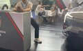 恒驰惊现重庆车展，但驻足者不多 定金1万抵2万不够看？