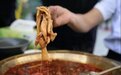 鹅肠火锅哪家好？彭州九尺“七仙过海”打擂台