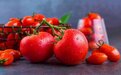 西红柿生吃和熟吃，哪个对身体更好？原来大有讲究