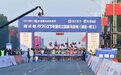 中外选手竞速2023守望长江超级马拉松湖北枝江站