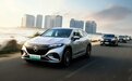 奔驰EQS SUV上市卖91.05万起！豪华、越野、7座全都有，香吗？