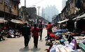“布料一条街”往事：走俏全球的“上海做工”与跨越语言的友情