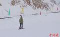 （追着雪花看新疆）新疆兵团深挖冰雪资源 催热“冷经济”