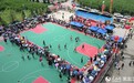 哈尔滨：“村BA”决赛开赛 点燃夏日篮球热情