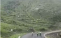 越野车巴朗山侧翻致2死多伤，事发地段道路艰险，曾发生多起游客被困事件