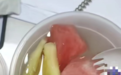 沪上阿姨被吐槽21元饮品只有几块水果，椰子水没椰子味像糖水