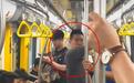 青岛地铁男子掌掴吵架大爷，警方：大爷接受道歉，不追究其法律责任