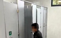 男网红进女厕拍挑战视频，警方：4人被行拘