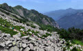 但看秦岭朱雀景 奇峰险秀乱石颜
