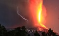 智利比亚里卡火山喷发预警升级
