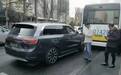 啥情况？“1000万以内最好的SUV”问界M9追尾了