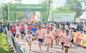 今天，成都1400名跑友跑过花田、跑过湖泊、跑过绿野……