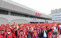 云南铁路开行“银发”专列 1740名老年旅客开启“春日”之旅