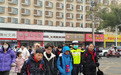 平安警色丨苏州吴江公安：靓丽“警”色这边独好 锦旗与感谢信送给“女子护学岗”
