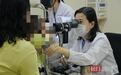 因病毒性角膜炎反复发作，3岁男童左眼黑眼珠变白，角膜移植为他延续光明