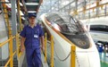 2023年“最美铁路人”张华：给动车“体检”的大工匠