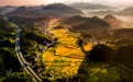 湖南通道：晨曦染秋美如画