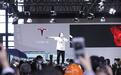 特斯拉上海车展相关案件新进展，车顶维权女车主与汽车博主封士明一审均败诉