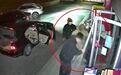 五男子深夜盗走超市大量高档烟酒销赃时被抢，警方：双方均已被抓