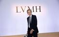奢侈品市场寒意渐浓：LVMH掌门人跌落首富宝座，斥资1.6亿美元赞助巴黎奥运会