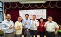 香港议员设社区咨询站 助外籍少数族裔办理往来内地通行证