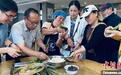 包粽子体验宋式点茶 台胞在福建南平共庆端午