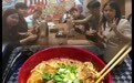 对话在印尼首都卖襄阳牛肉面的湖北小伙：开业当天食材全卖光了，下一步打算引进襄阳黄酒