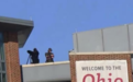 猛料：美大学校园屋顶发现“狙击手”