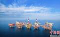中国海上最大油田原油日产突破10万吨