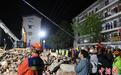 安徽铜陵坍塌居民楼救援一线：与时间赛跑