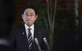 日本首相岸田文雄向靖国神社供奉名为“真榊”的盆栽祭品