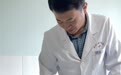 密密麻麻400多颗，老人胆囊被结石占满：偶尔腹部隐痛，一直未在意…