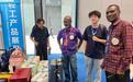2025年廊坊经洽会：小箱包“圈粉”大咖 县域特色产业快速出海