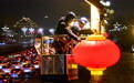镜观中国·新华社国内新闻照片一周精选｜北京：张灯结彩迎春节(7)