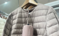 “排骨羽绒服”成初冬顶流？实探多家服装店：有门店尺码断货