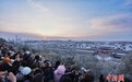 北京：民众景山公园赏雪景