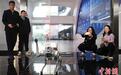 广东广州：智能机器人吸引媒体关注