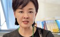 央视前主持人李小萌全网寻找农村少年韦仁龙，当地：2024年大学毕业，目前生活正常