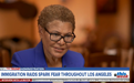 洛杉矶市长批美移民局蒙面突袭行动：很多人以为发生了绑架案！