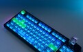 黑爵推出“全球首款棱镜键盘”，搭载 1.33 英寸棱镜屏幕