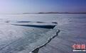 青海湖进入解冻期
