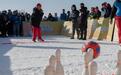 宁夏：市民乐享雪地趣味运动会