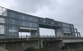 台风“竹节草”扫过上海，风雨中看见奔走的身影