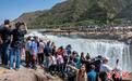 “五一”假期 黄河壶口瀑布美景吸引游客