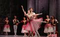 百年经典芭蕾舞剧《天鹅湖》在天津上演