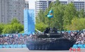 哈萨克斯坦举行阅兵式纪念世界反法西斯战争胜利80周年