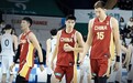 中国男篮惨败韩国队，仅一人可昂首离开，得分最高，拼到受伤崴脚