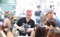 名创优品MINISO IP联名再创佳绩 《侏罗纪世界》主题店引爆消费热潮